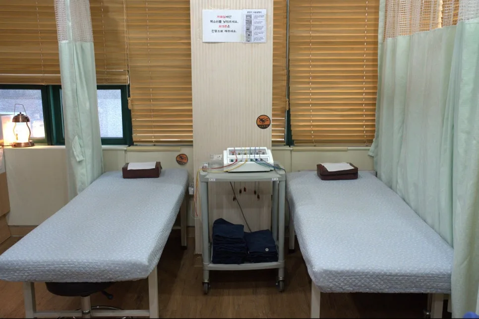 이수역 신경통, 반복되는 찌릿한 통증을 살펴야 하는 이유 관련 사진 2